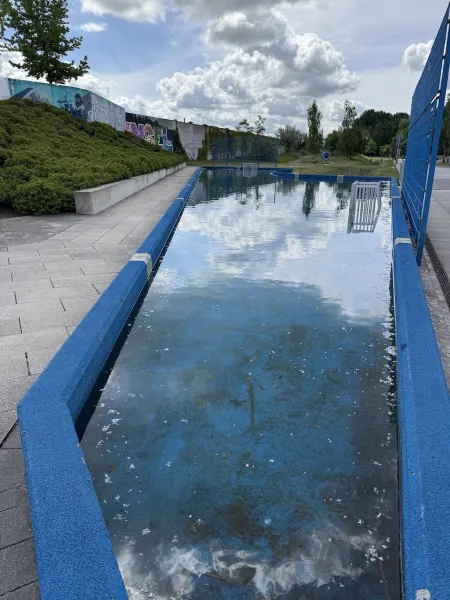 Aqua Soccer